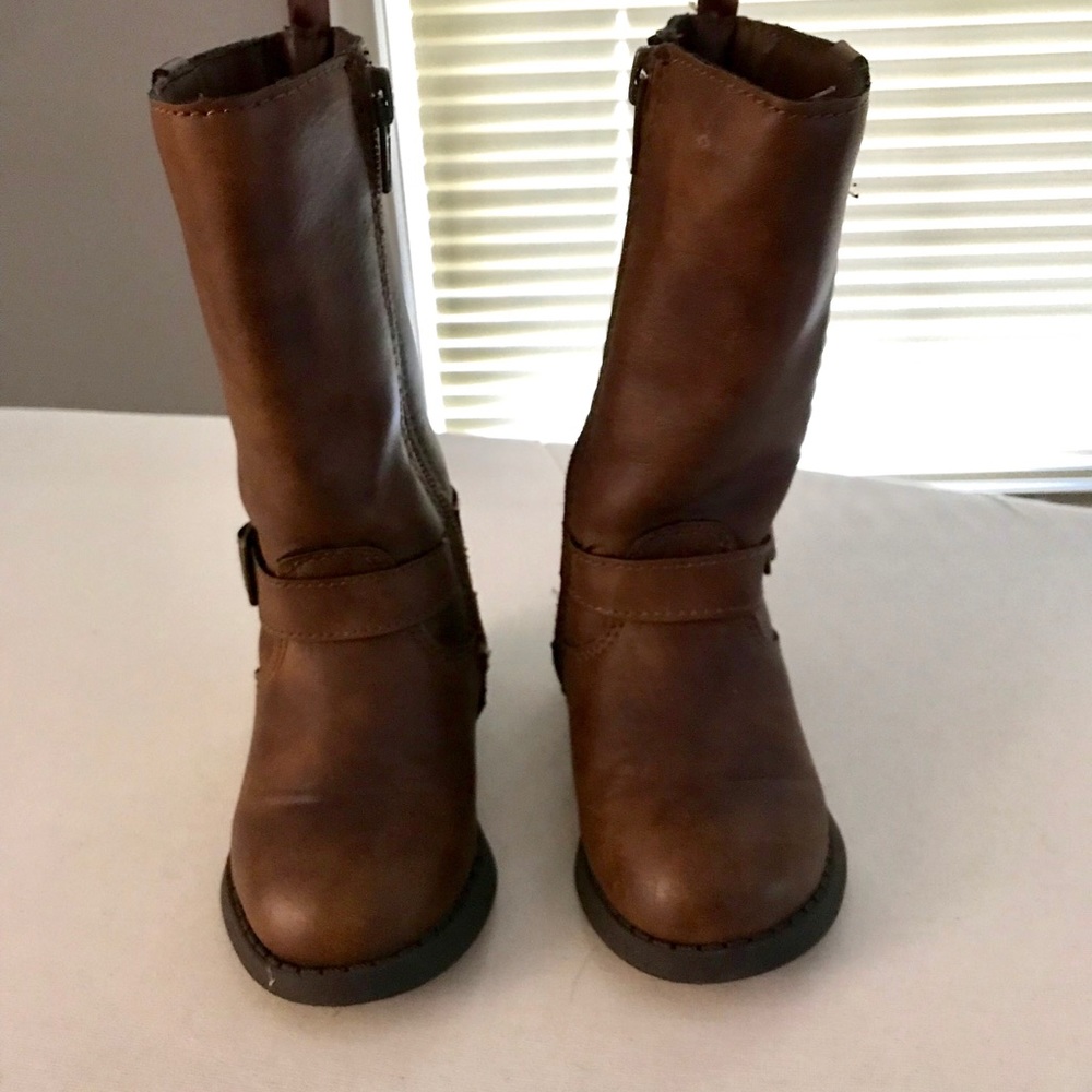 Oshkosh little girl boots